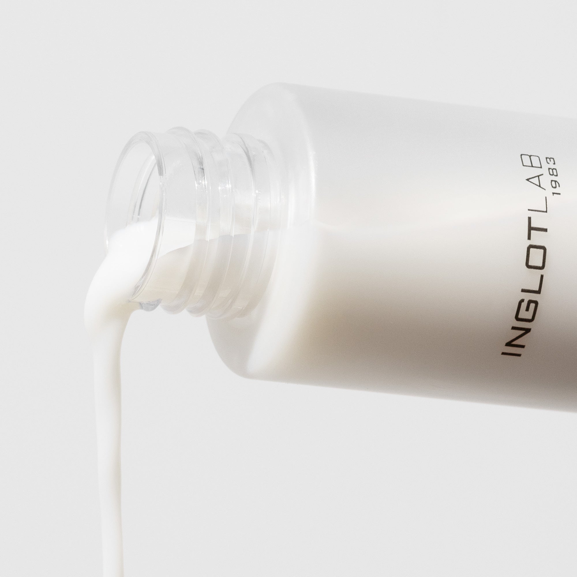 INGLOT LAB MILKY TONING Milchiges, tonisierendes Gesichtsspray 100 ml #2