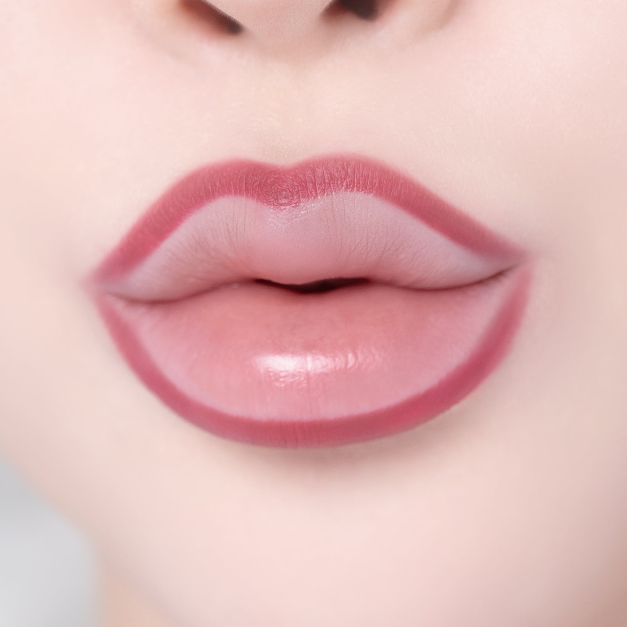 LAKA STAIN LIP LINER Konturówka do ust z efektem naturalnie utrwalonego koloru 0,7 g #8